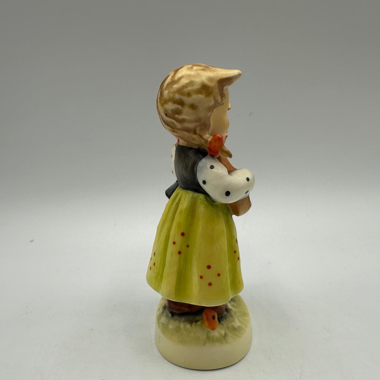 Goebel Hummel Figurine "Happy Days"  TMK-3