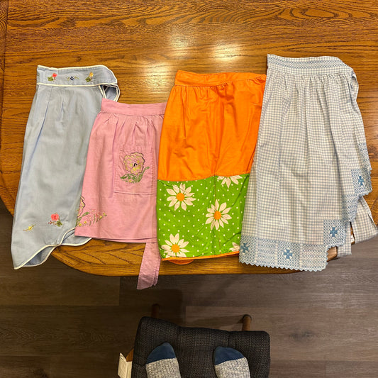 Aprons, Various Textiles, Lot of 4