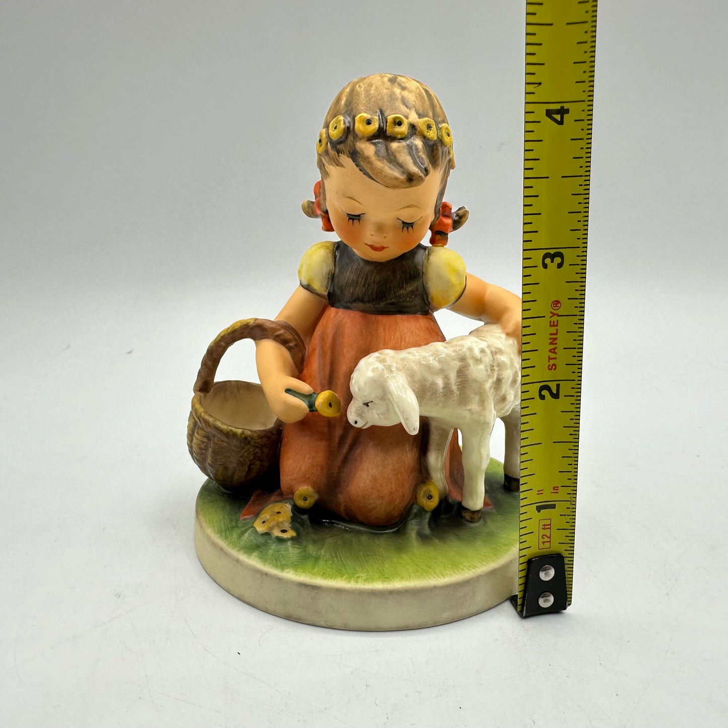 Goebel Hummel Figurine "Favorite Pet" TMK-5