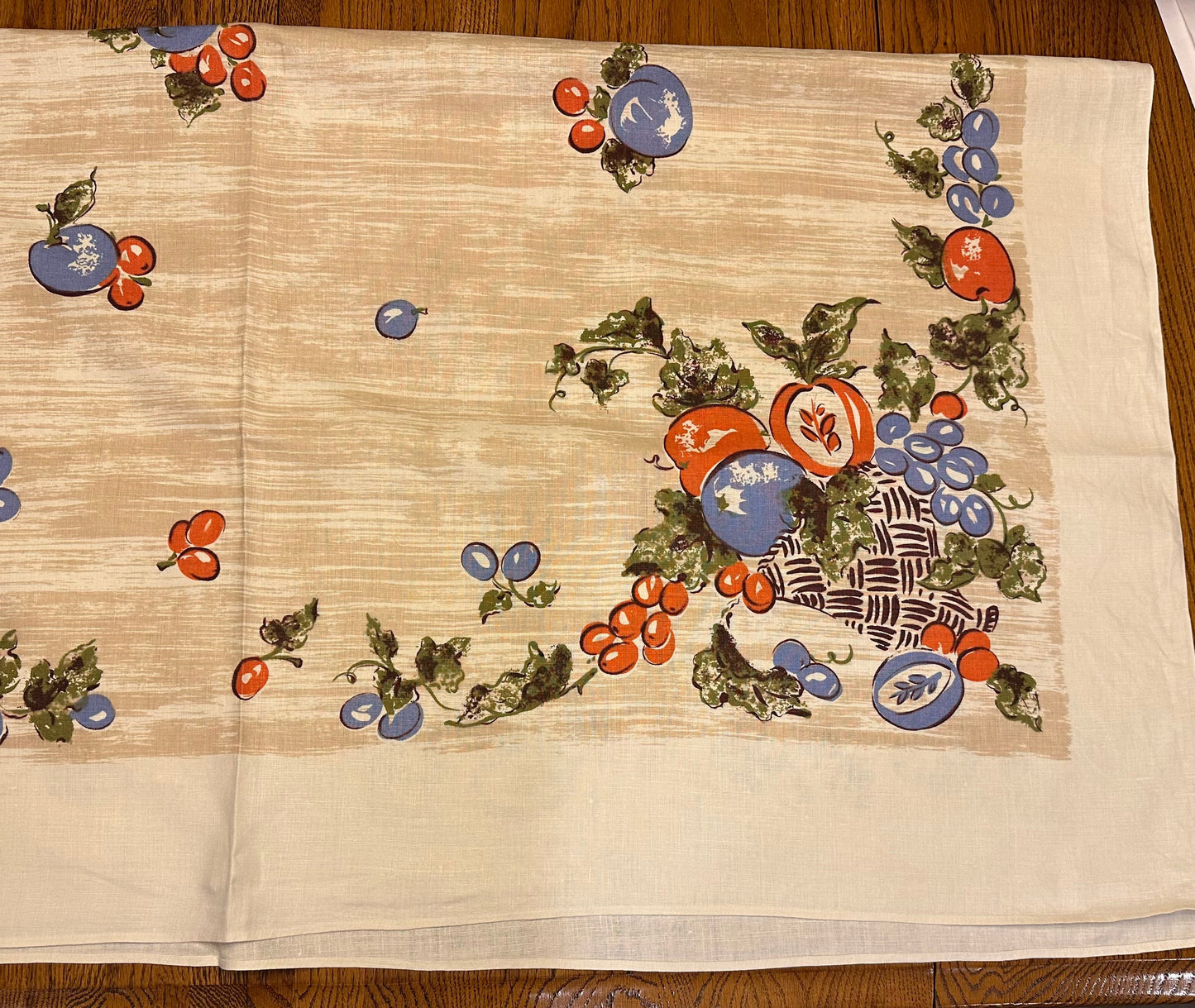 Fruit Table Cloth, 52" Square