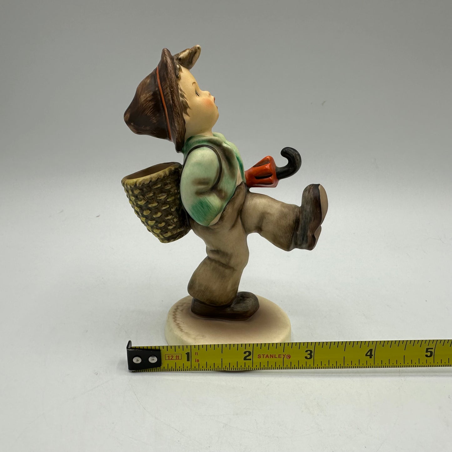 Goebel Hummel Figurine "Happy Traveler" 5" TMK-7 Final Issue