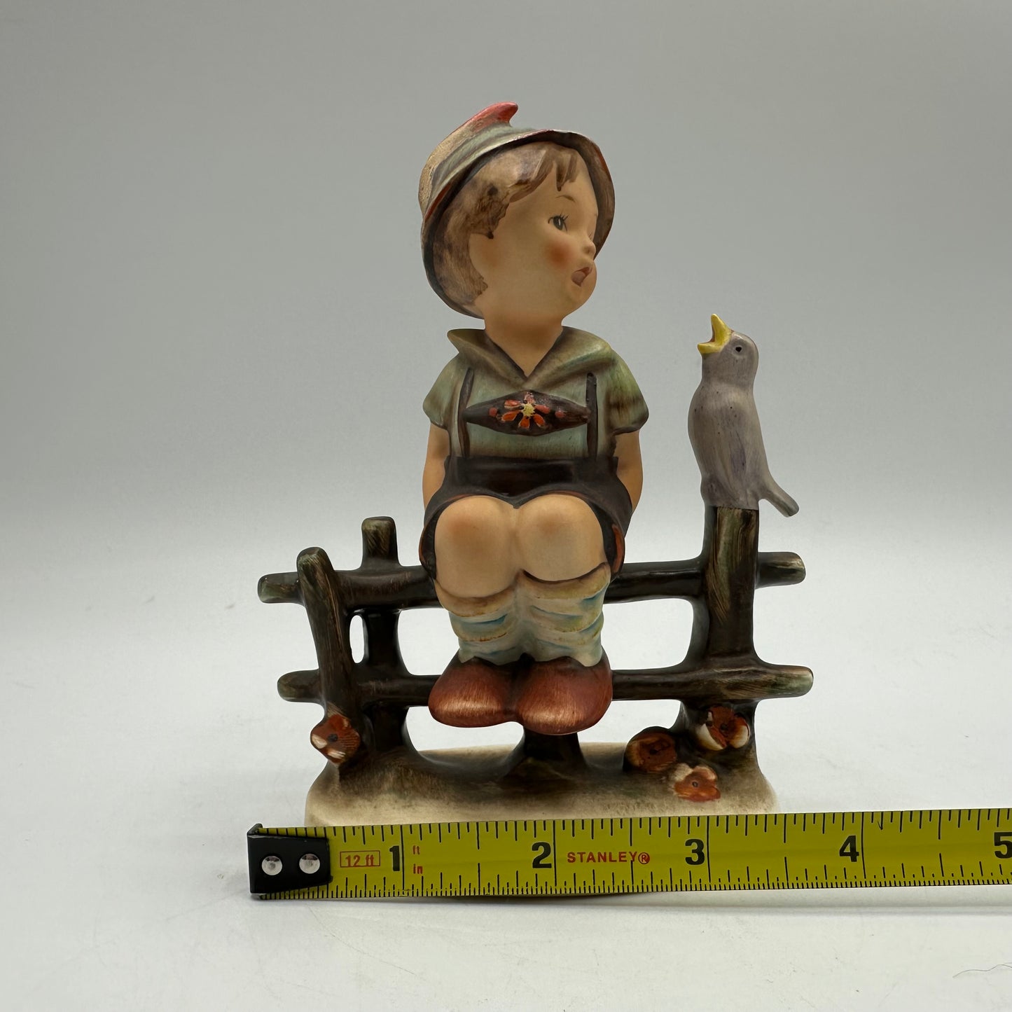 Goebel Hummel Figurine "Wayside Harmony" TMK-2 Full Bee Impressed