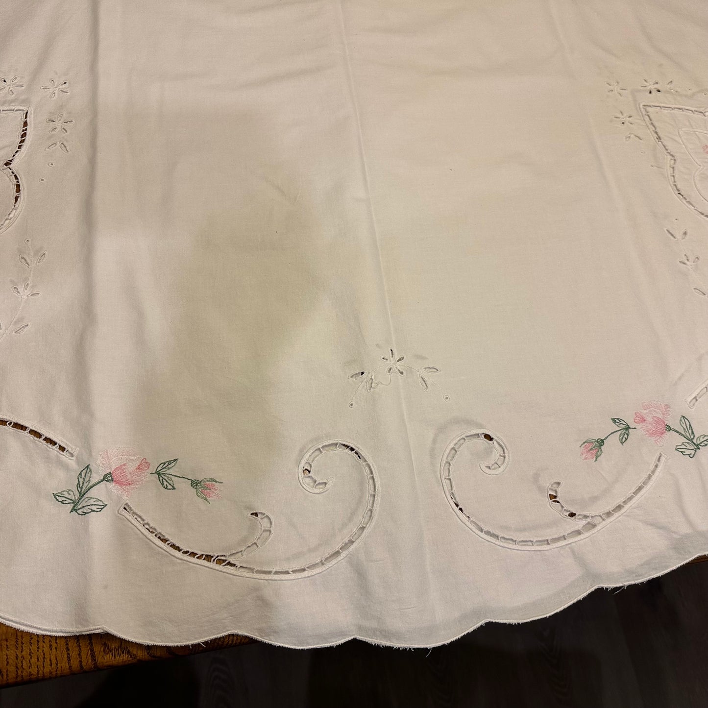 Pink Rose With Cutouts Tablecloth, 66" Diameter