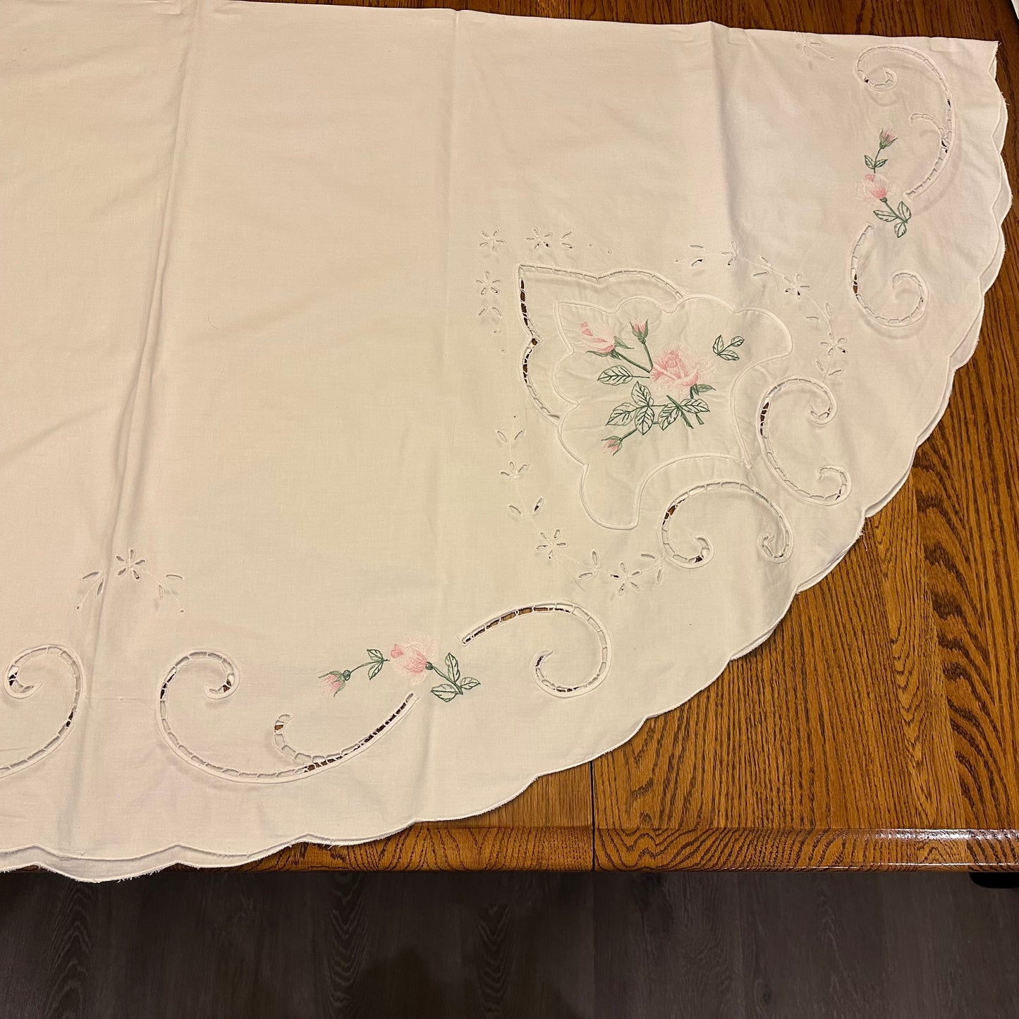 Pink Rose With Cutouts Tablecloth, 66" Diameter