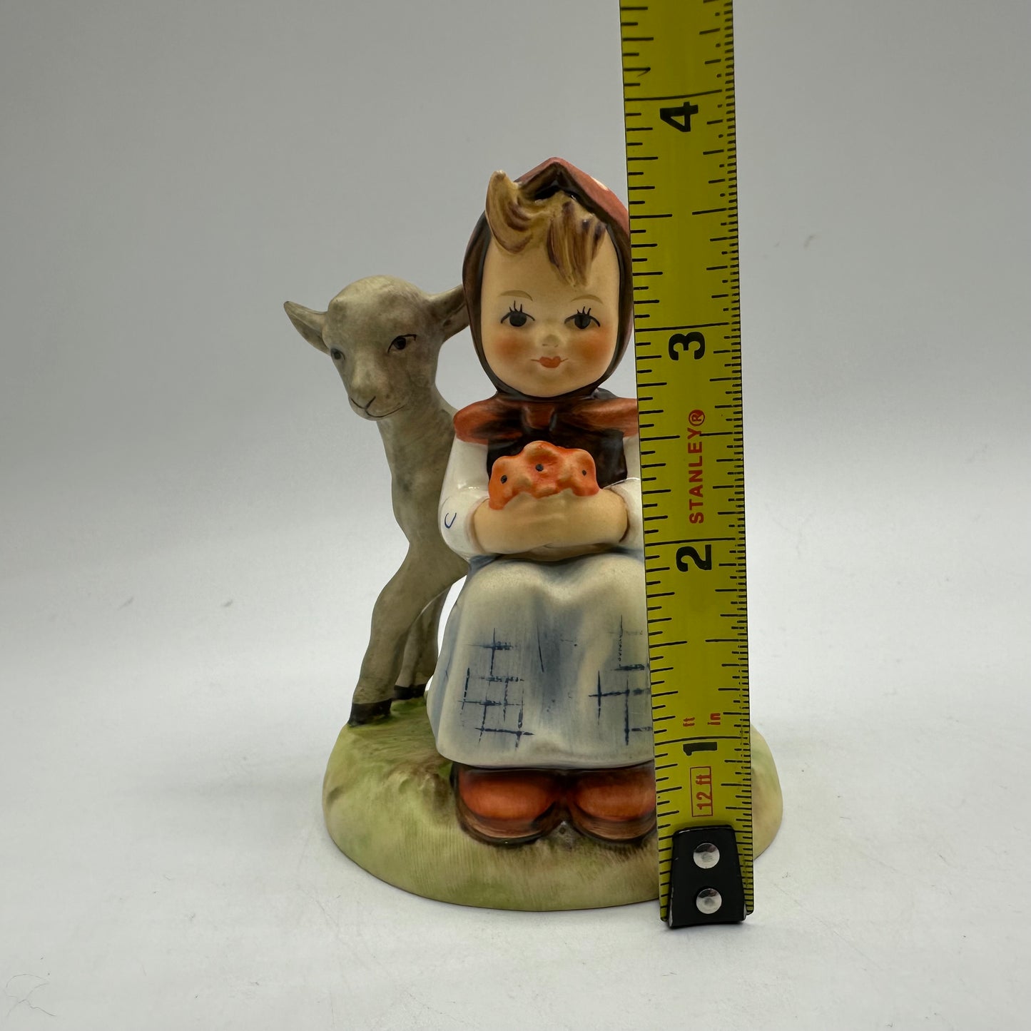 Goebel Hummel Figurine "Good Friends" TMK-5