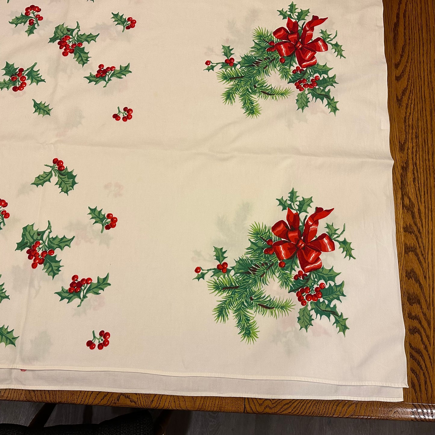 Holly and Berries Tablecloth, 54 X 68
