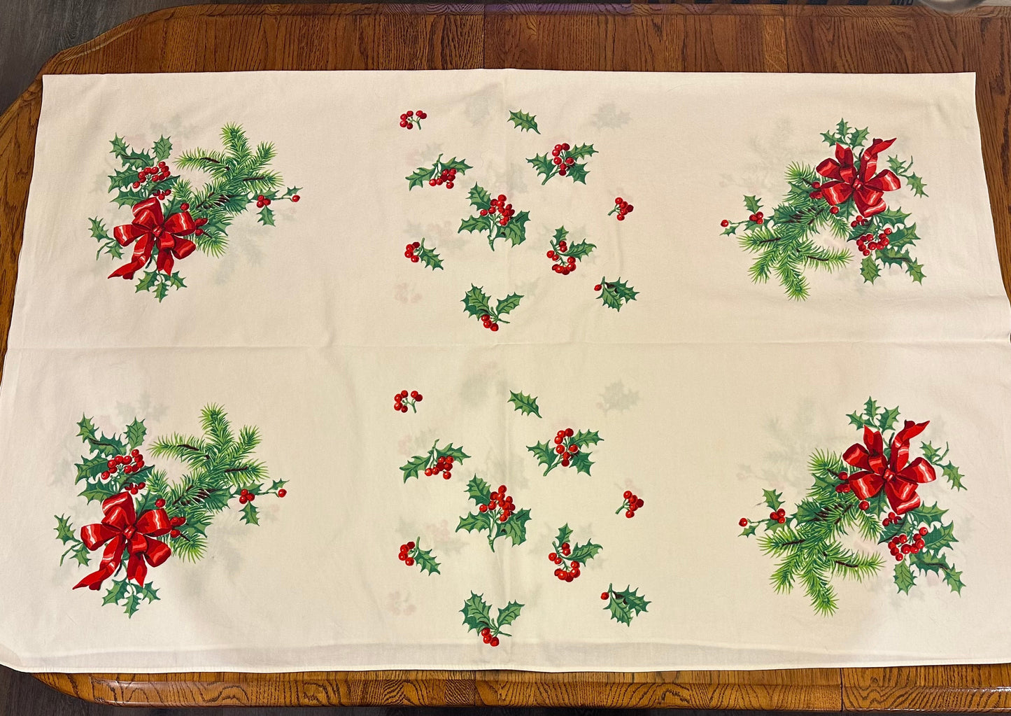 Holly and Berries Tablecloth, 54 X 68
