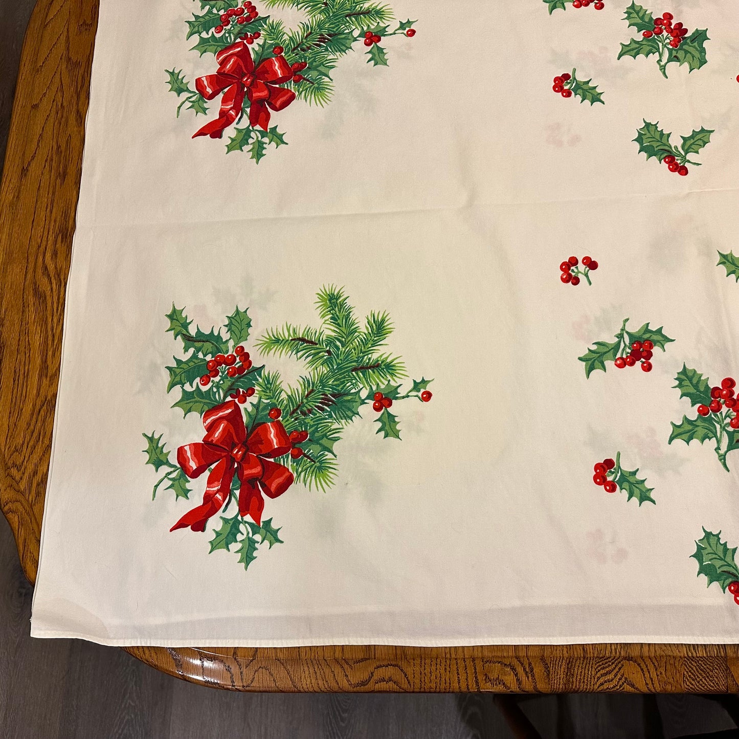 Holly and Berries Tablecloth, 54 X 68