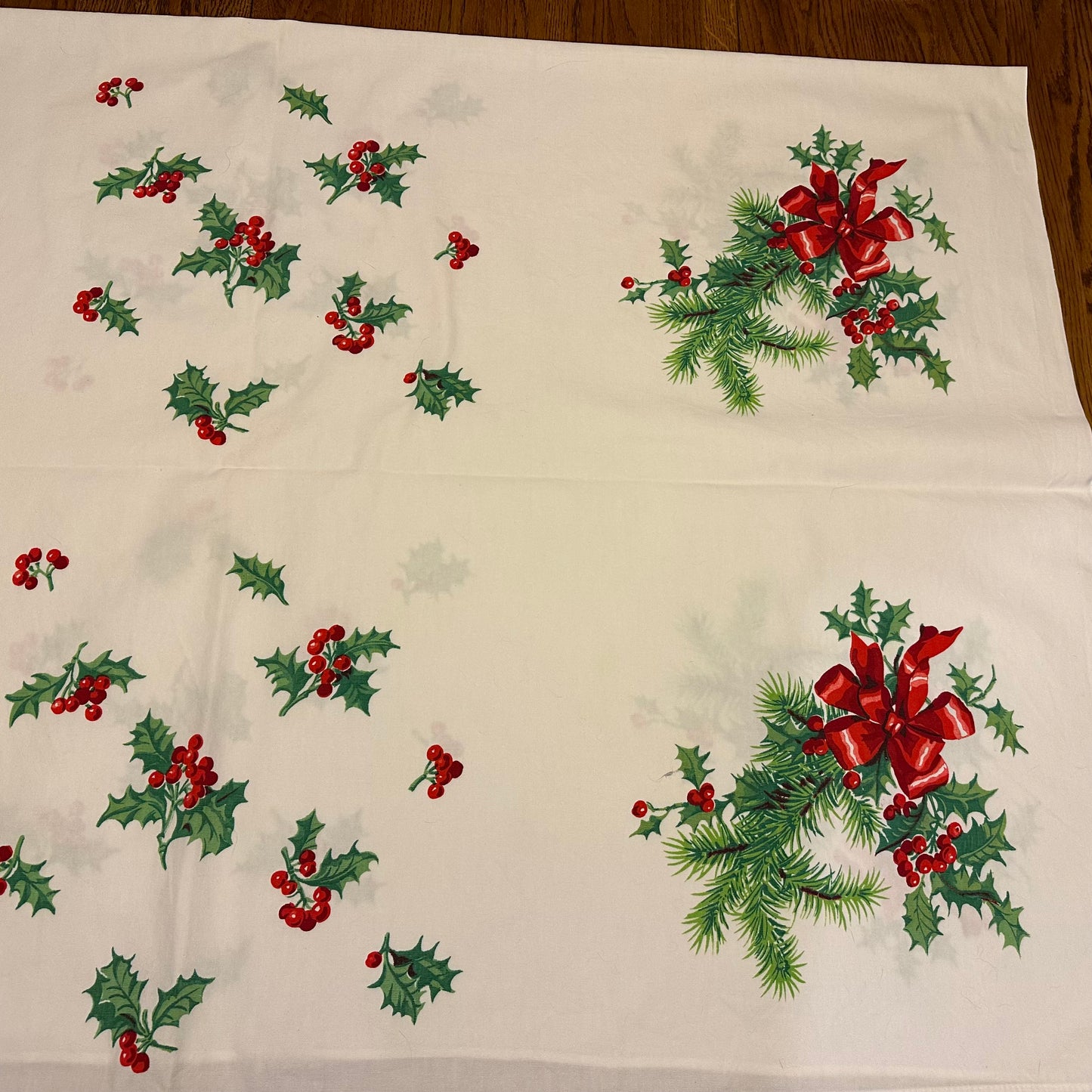 Holly and Berries Tablecloth, 54 X 68