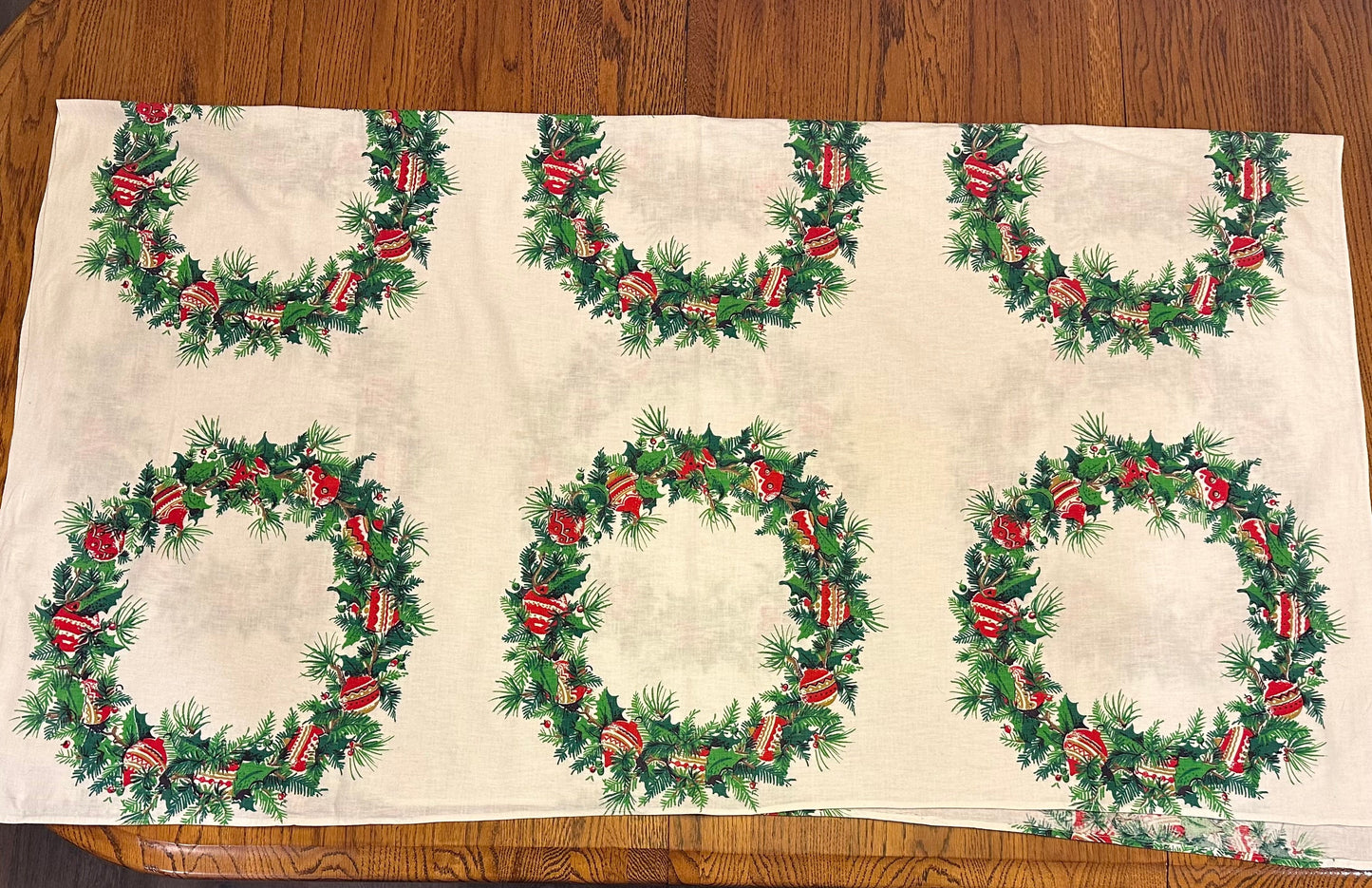 Christmas Wreaths Tablecloth, 57 X 51 Light Stains