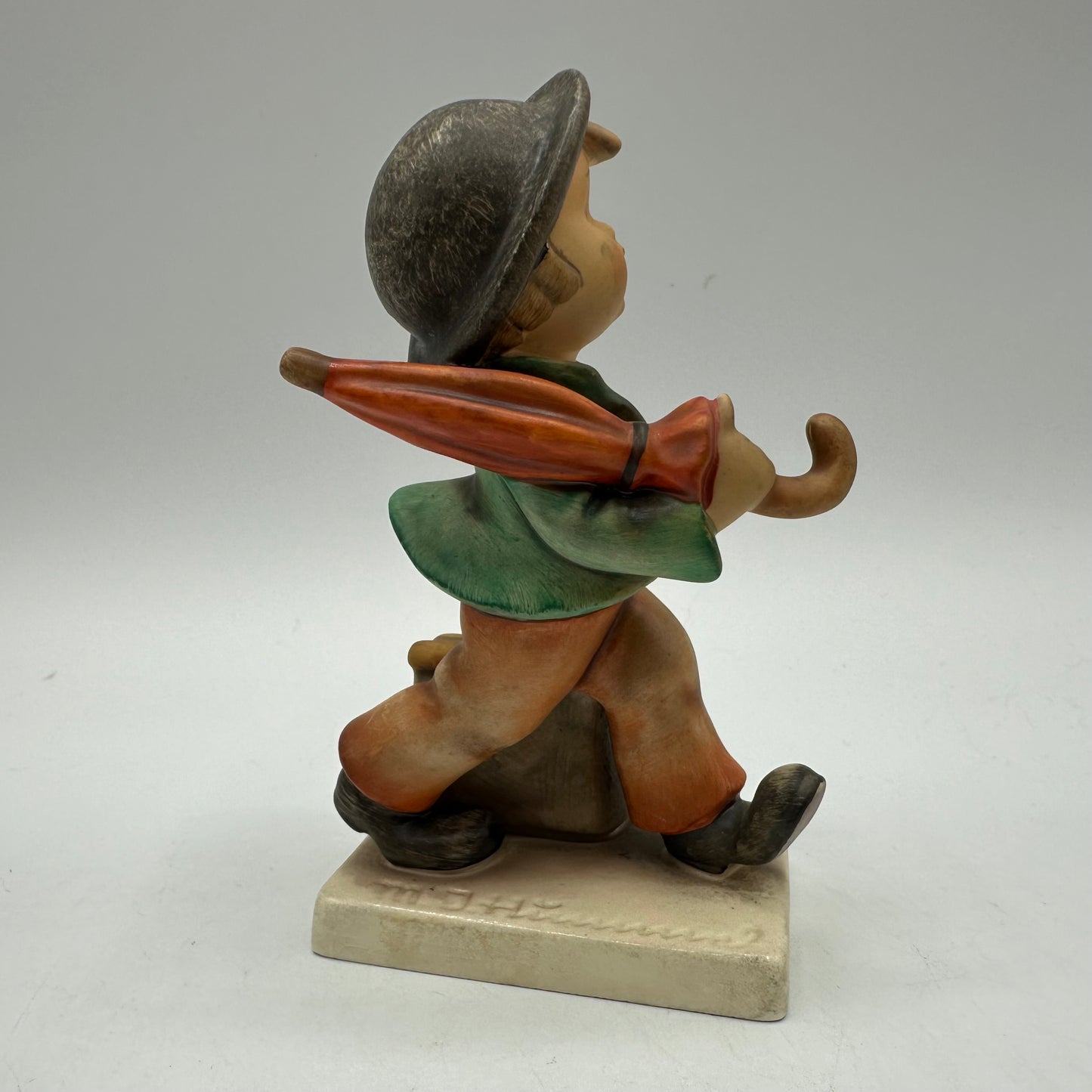 Goebel Hummel Figurine "Merry Wanderer" TMK-5