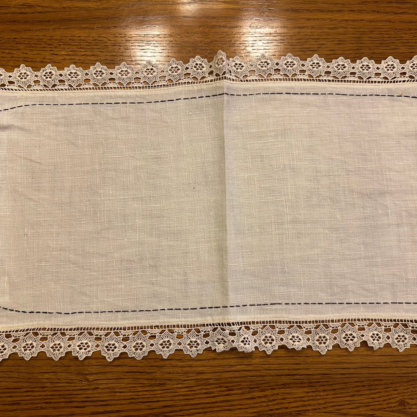 Floral Embroidered Runner and Large Doily Set 37 x 12, d 18"