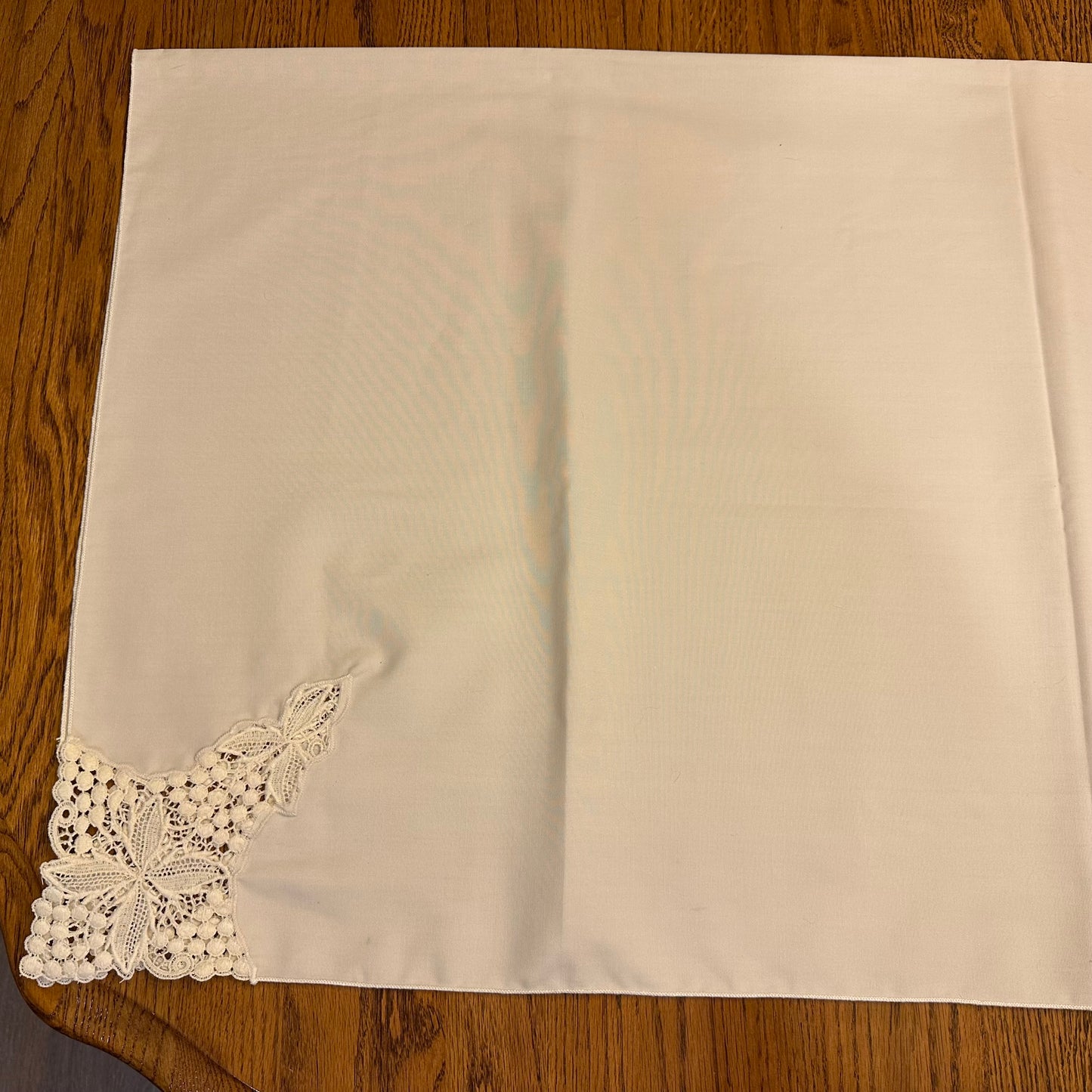Ecru Tablecloth with Decorative Corners, 44 X 45