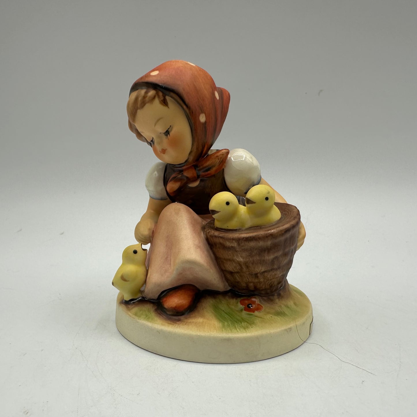 Goebel Hummel Figurine "Chick Girl" TMK-5