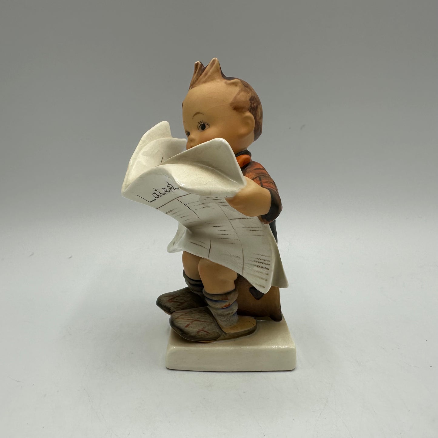 Goebel Hummel Figurine "Latest News" TMK-3 Rare Open Eyes Square Base