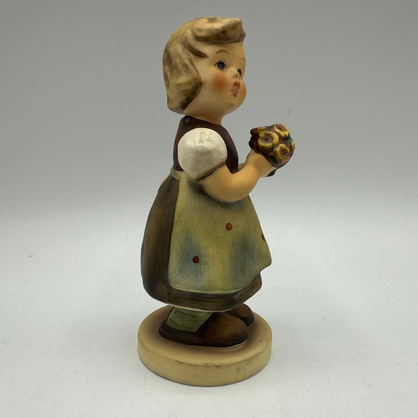 Goebel Hummel Figurine "For Mother" TMK-5