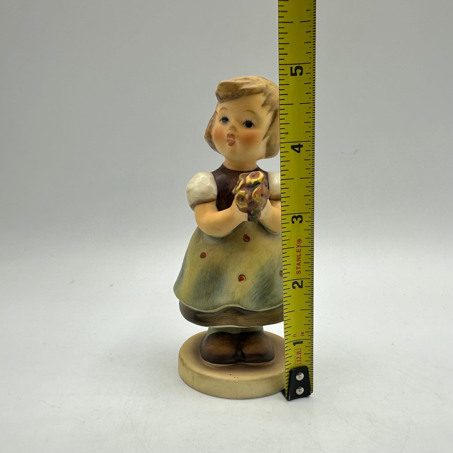 Goebel Hummel Figurine "For Mother" TMK-5