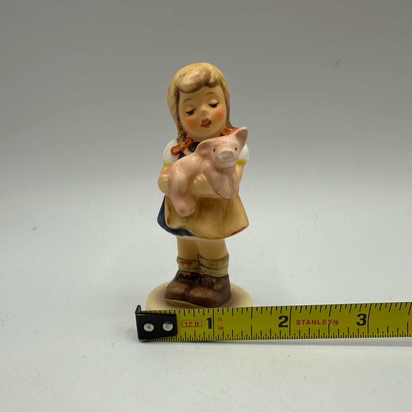 Goebel MI Hummel Club Figurine, Year 1999/2000, "Pigtails" #1382 Hum 2052