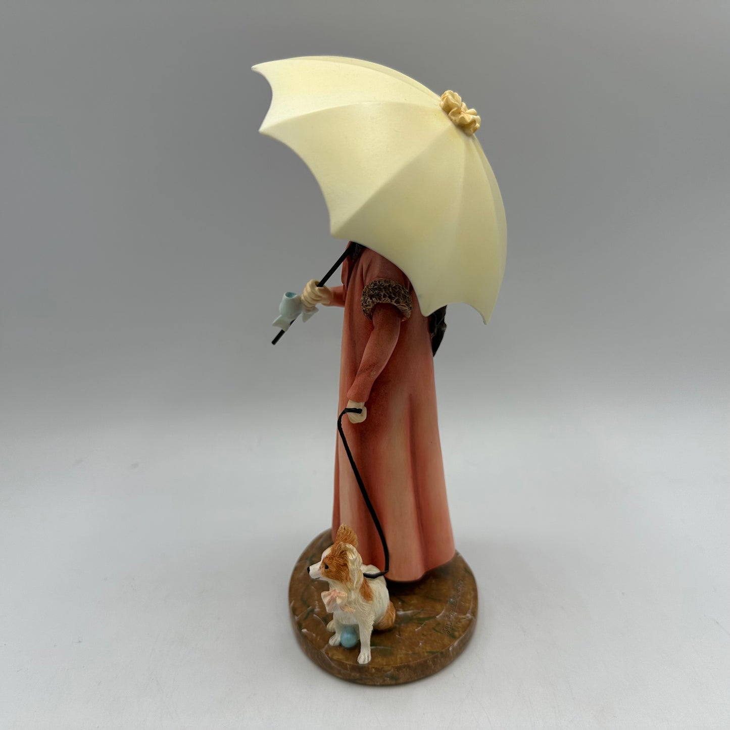 Jan Hagara Figurine "Emma & Parasol" Final Edition