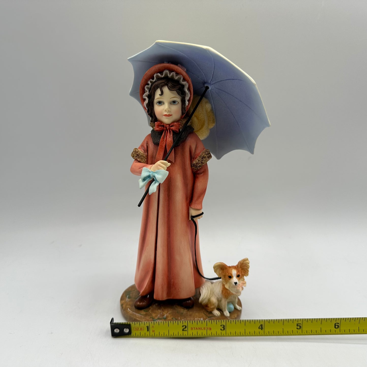 Jan Hagara Figurine "Emma & Parasol" Final Edition