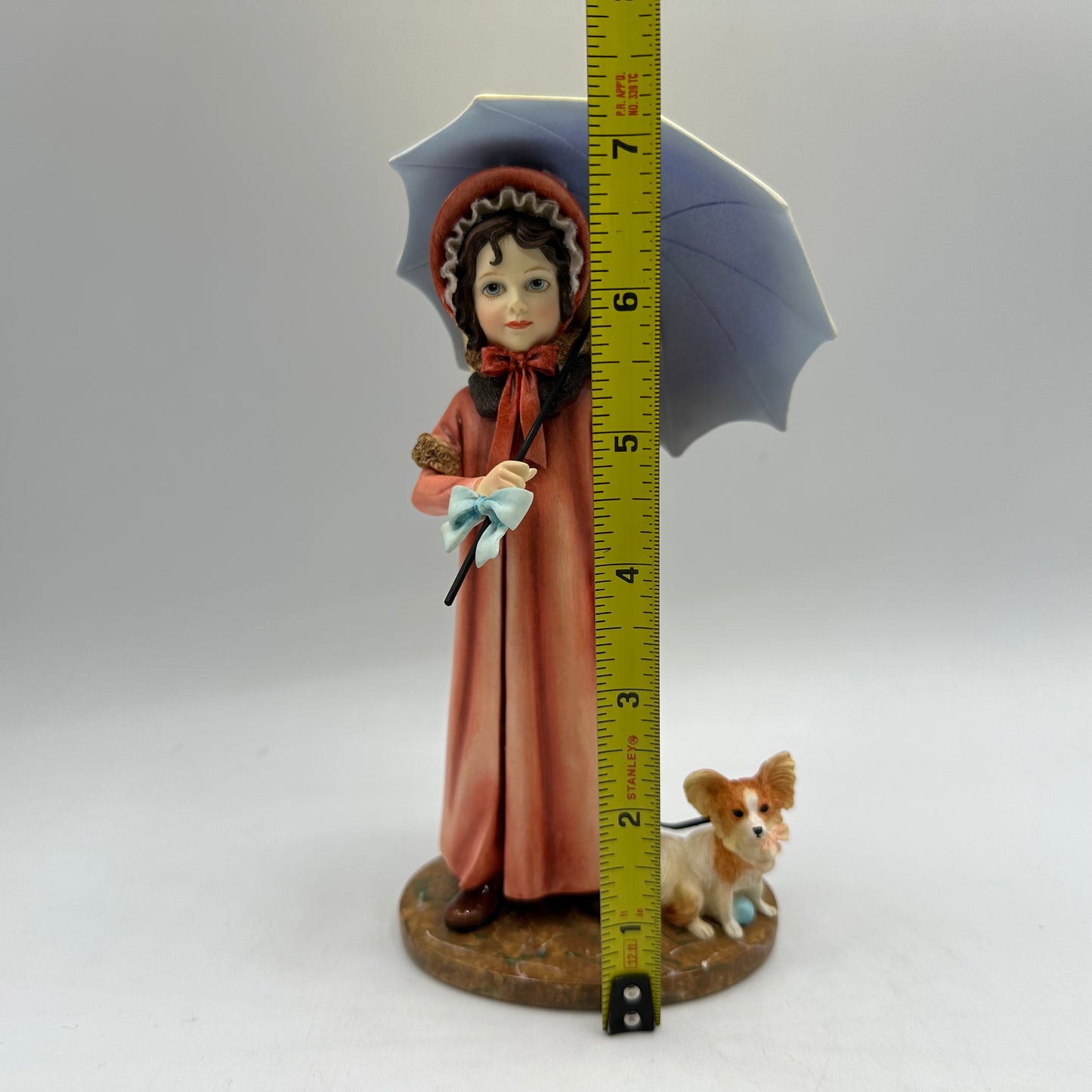 Jan Hagara Figurine "Emma & Parasol" Final Edition