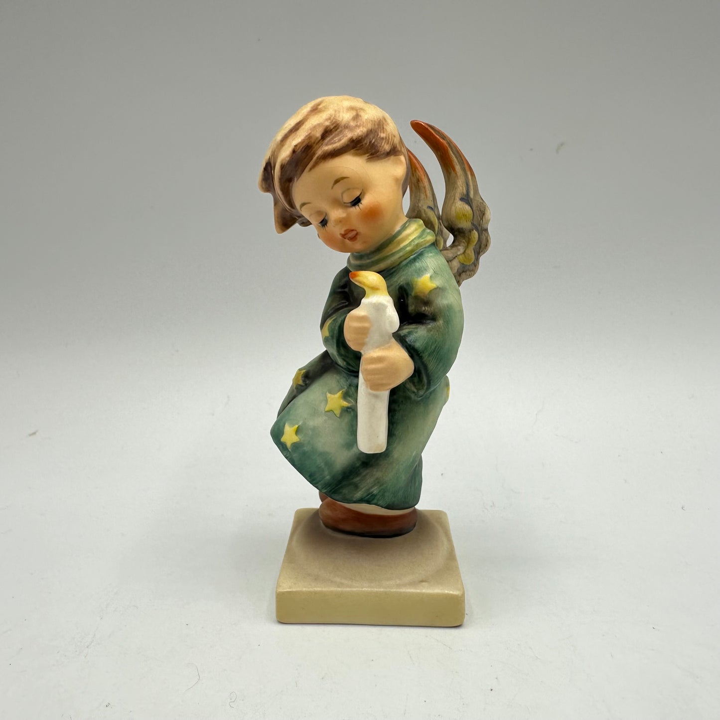 Goebel Hummel Figurine "Heavenly Angel" TMK-3