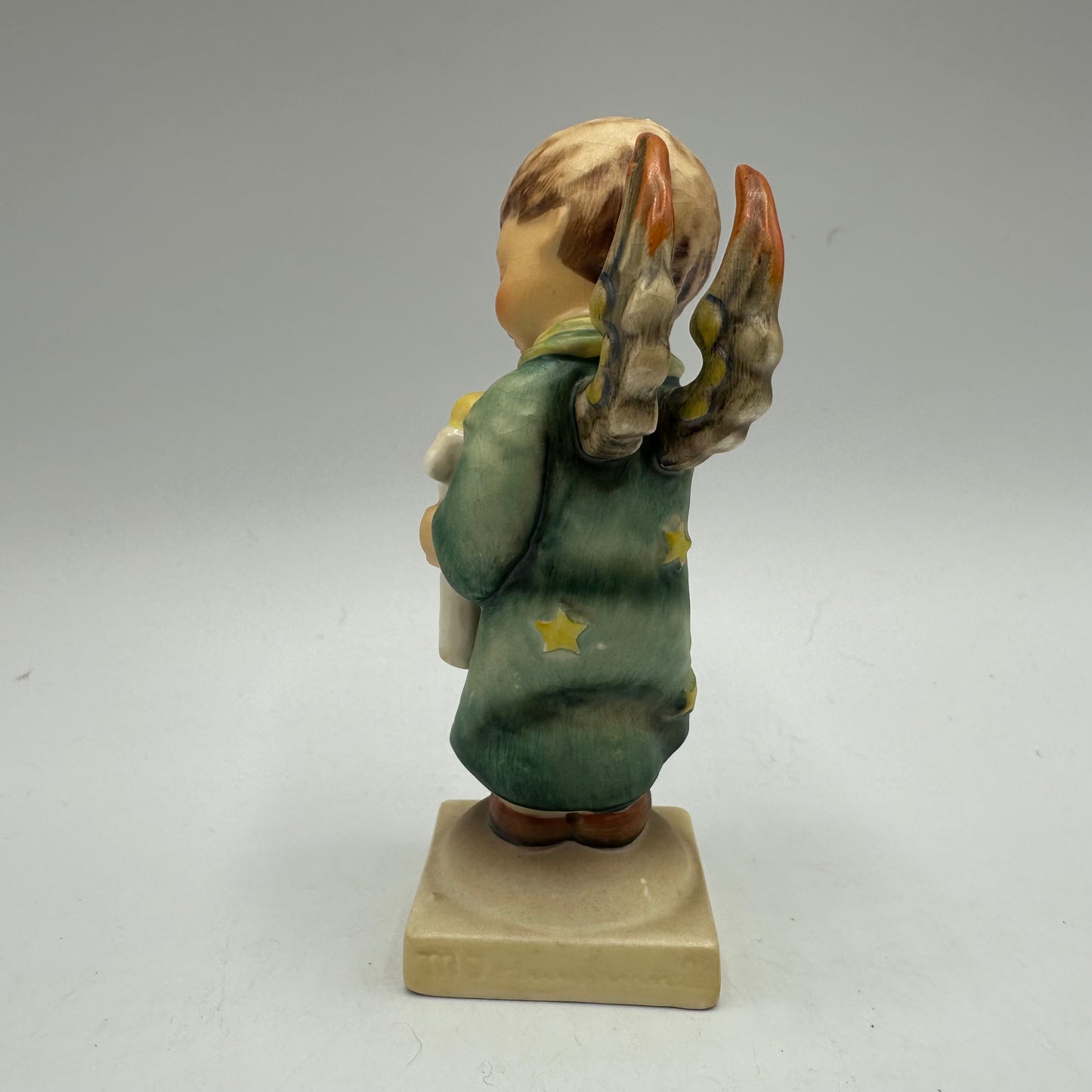 Goebel Hummel Figurine "Heavenly Angel" TMK-3