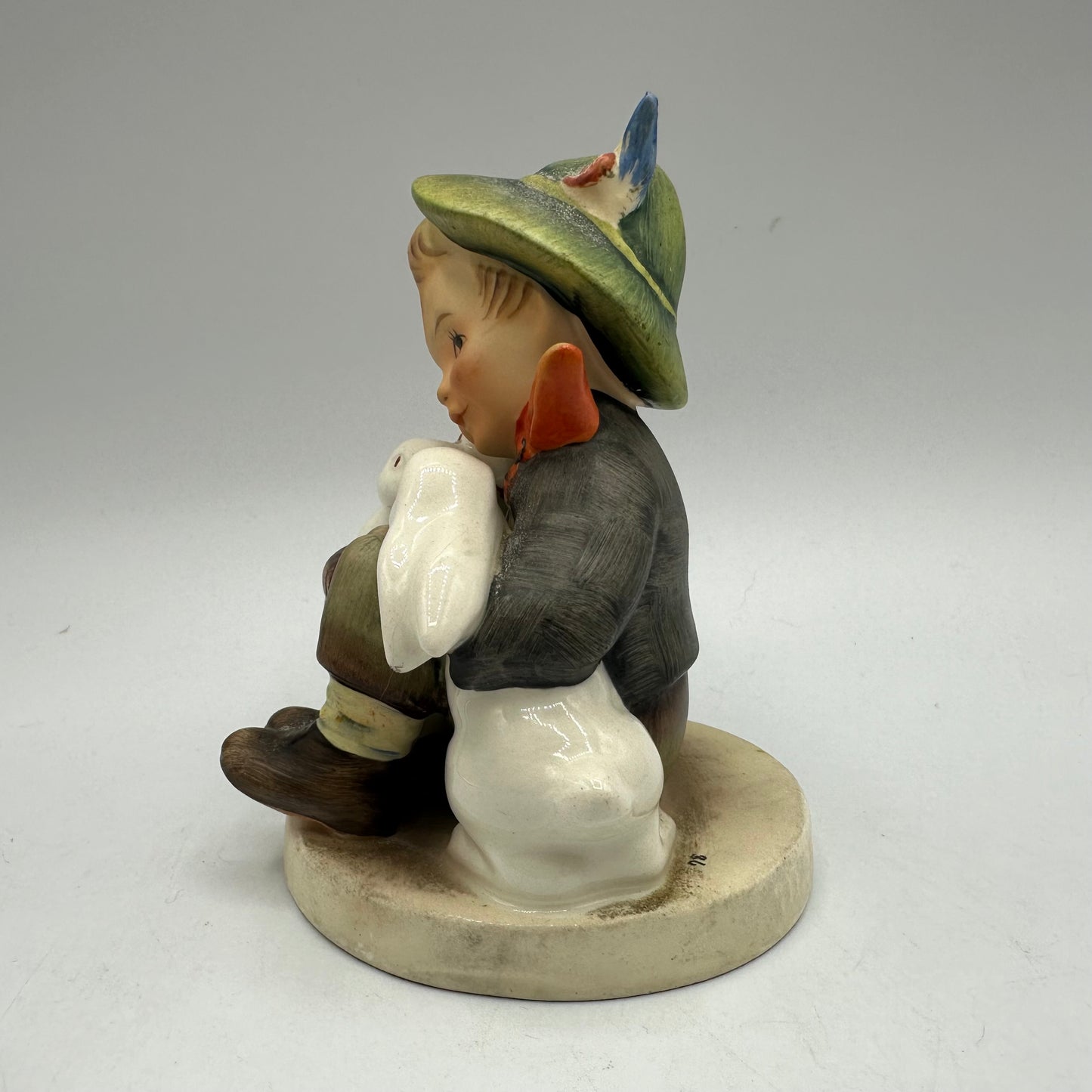 Goebel Hummel Figurine "Playmates" TMK-2 Full Bee