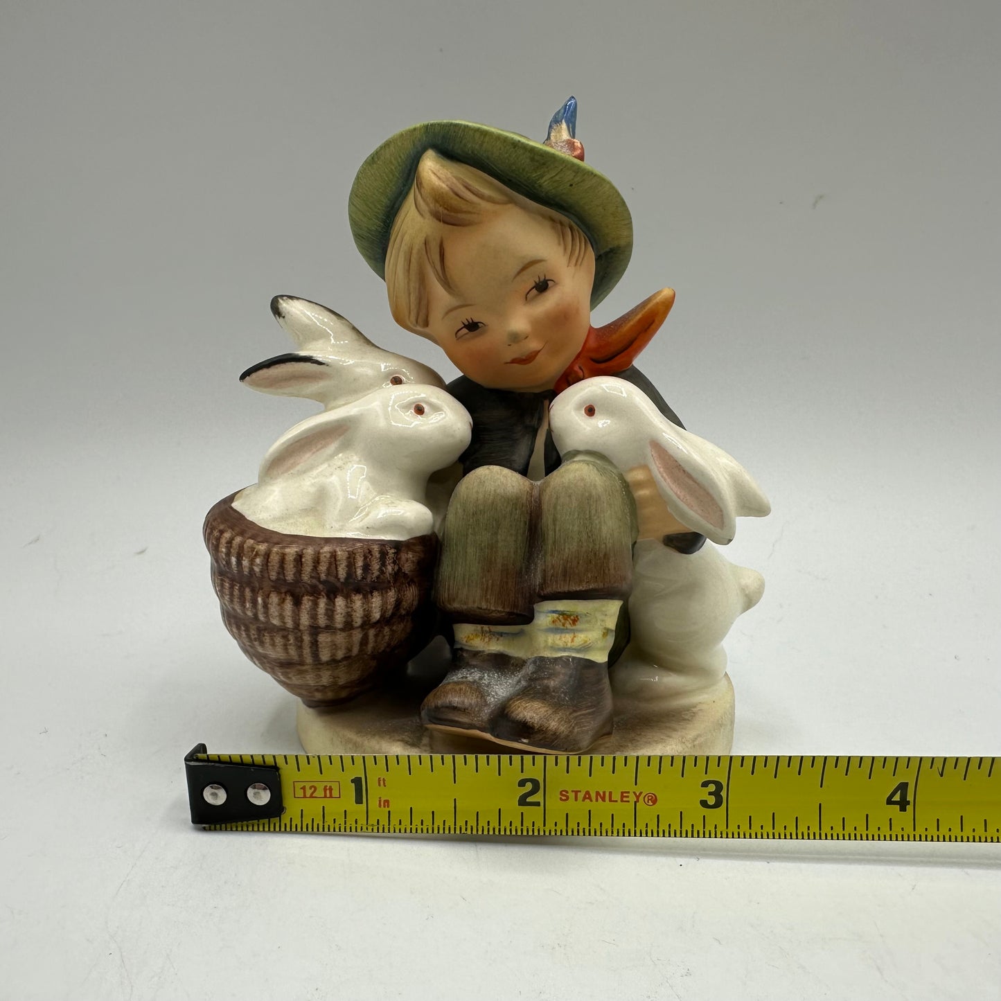 Goebel Hummel Figurine "Playmates" TMK-2 Full Bee