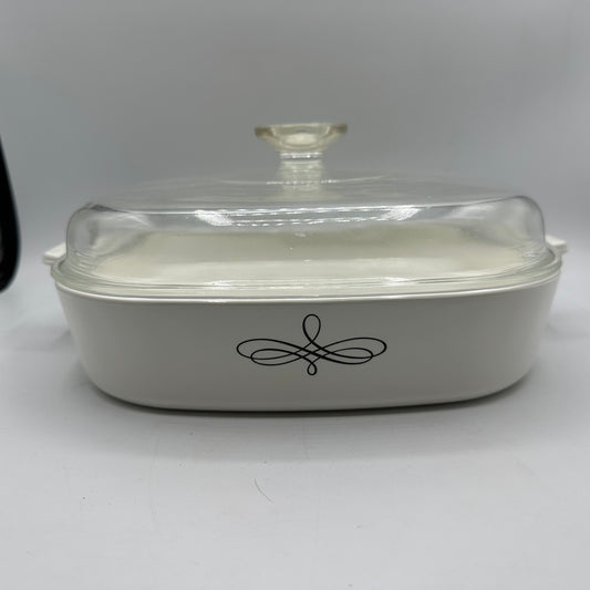 Corning Ware Black Trefoil Casserole Dish with Lid, 10"