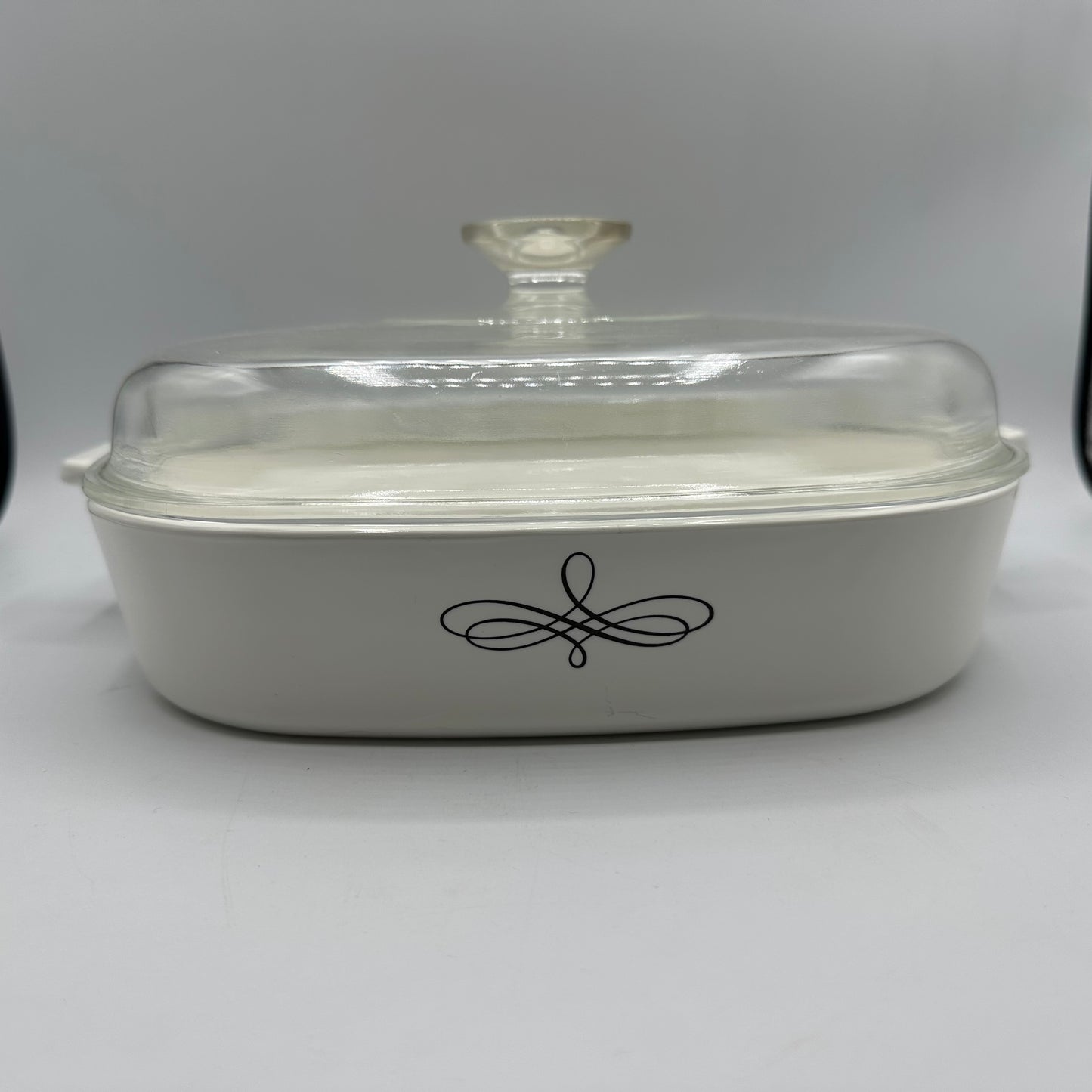 Corning Ware Black Trefoil Casserole Dish with Lid, 10"