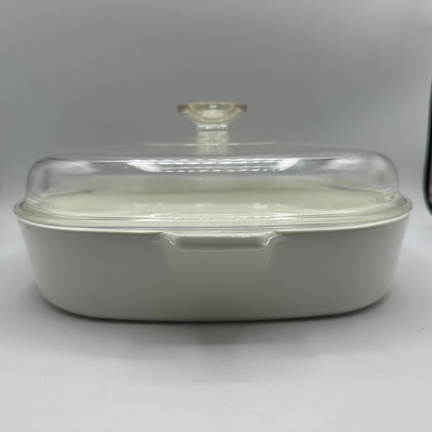 Corning Ware Black Trefoil Casserole Dish with Lid, 10"