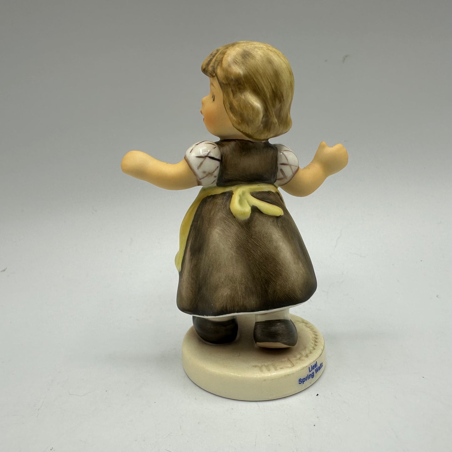 Goebel MI Hummel Club Figurine, Year 2007/08, "Spring Waltz"