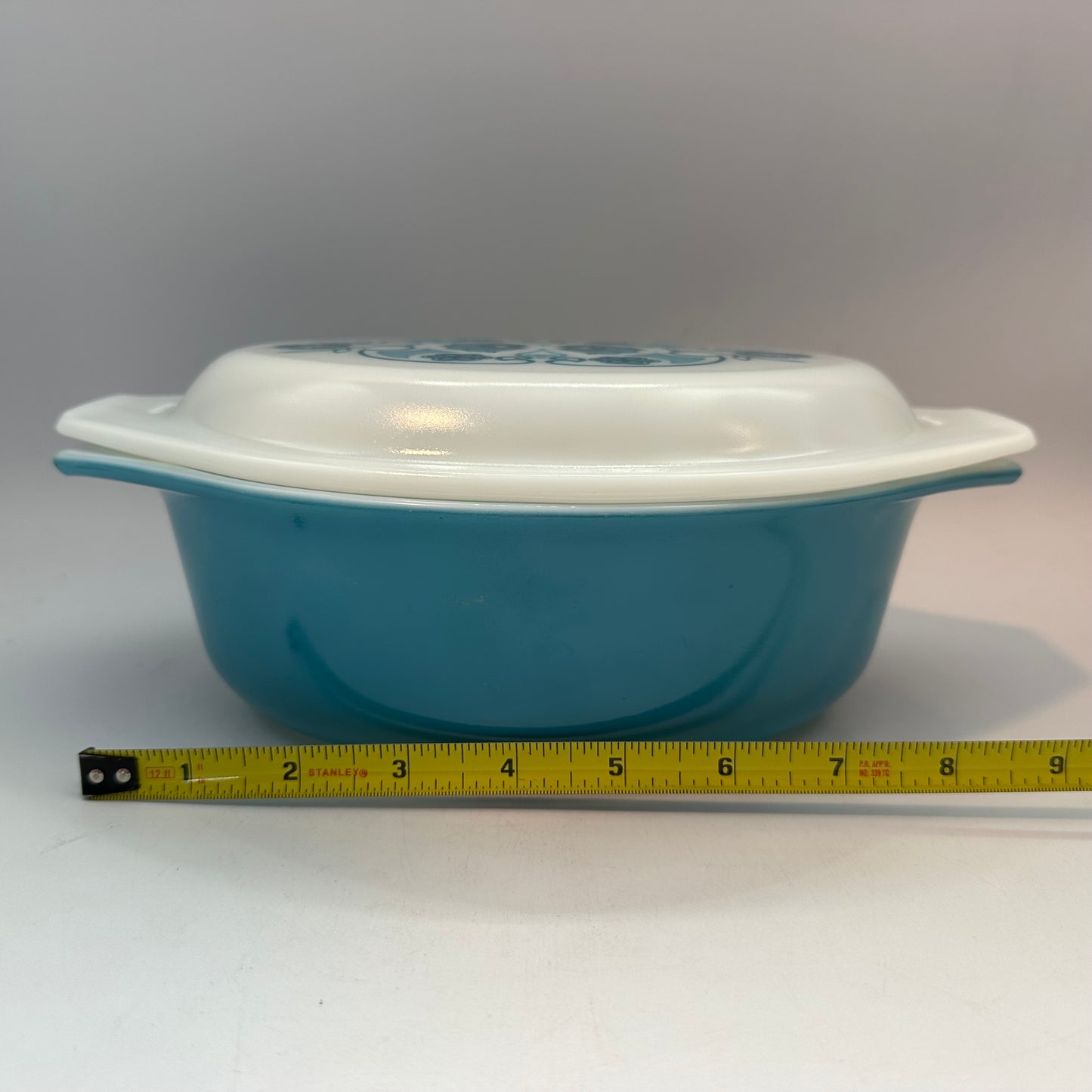 Pyrex Blue Horizon 1.5 Qt 043 1970s