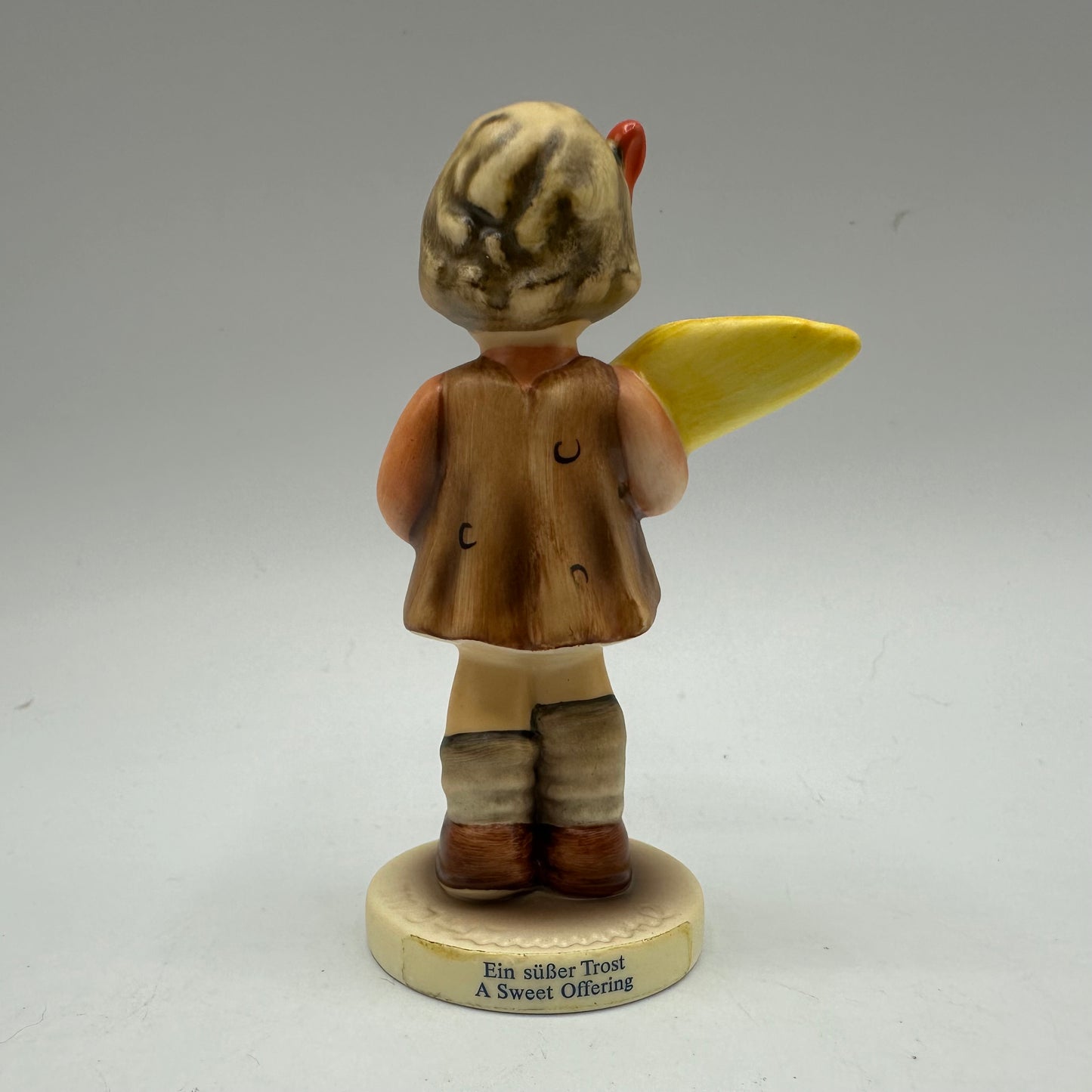 Goebel MI Hummel Club Figurine, Year 1993/94, "A Sweet Offering"