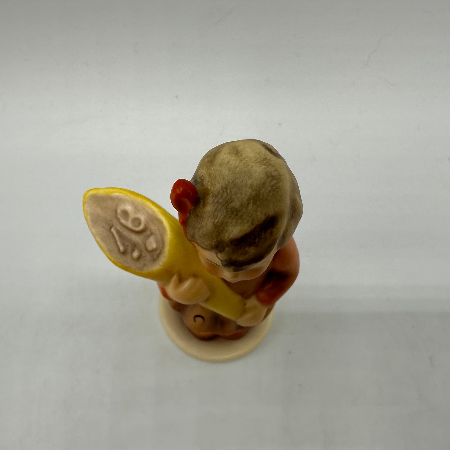 Goebel MI Hummel Club Figurine, Year 1993/94, "A Sweet Offering"