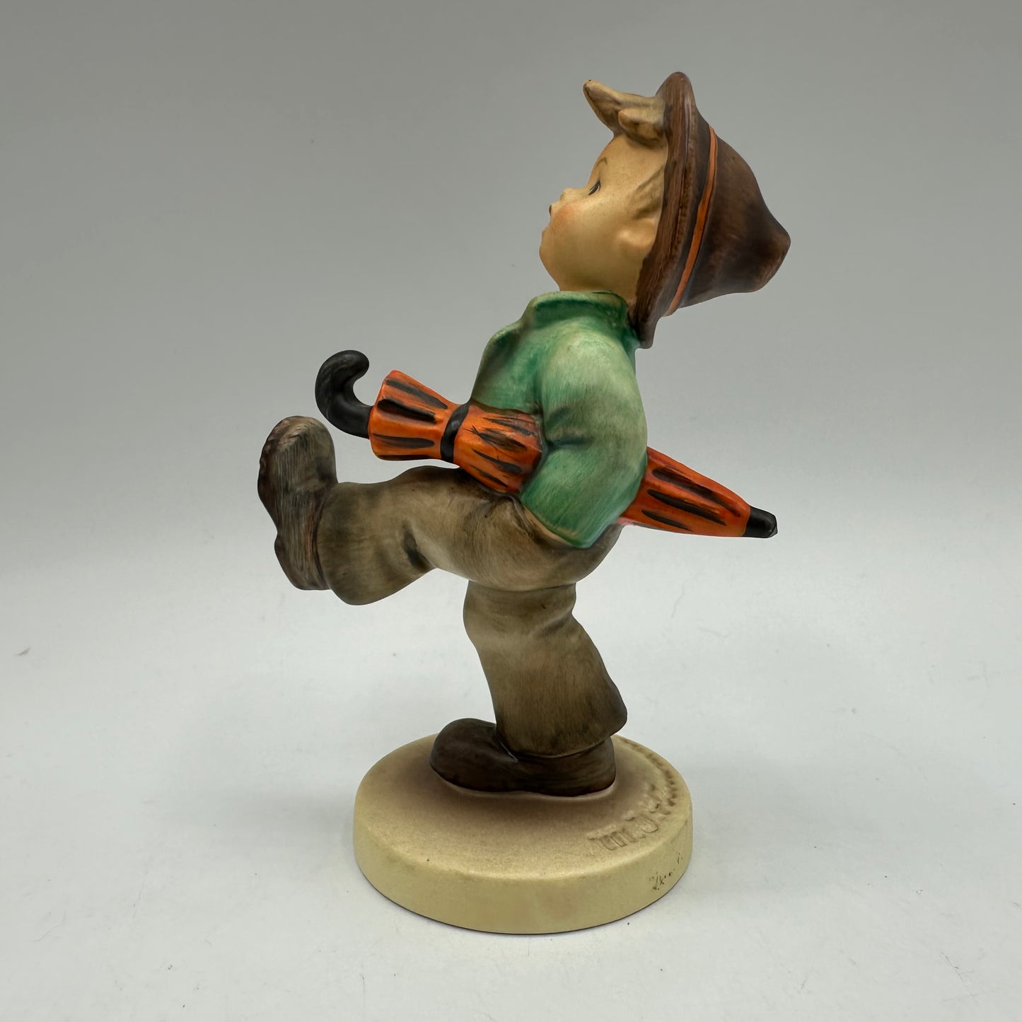 Goebel Hummel Figurine "Happy Traveler" 5" TMK-5