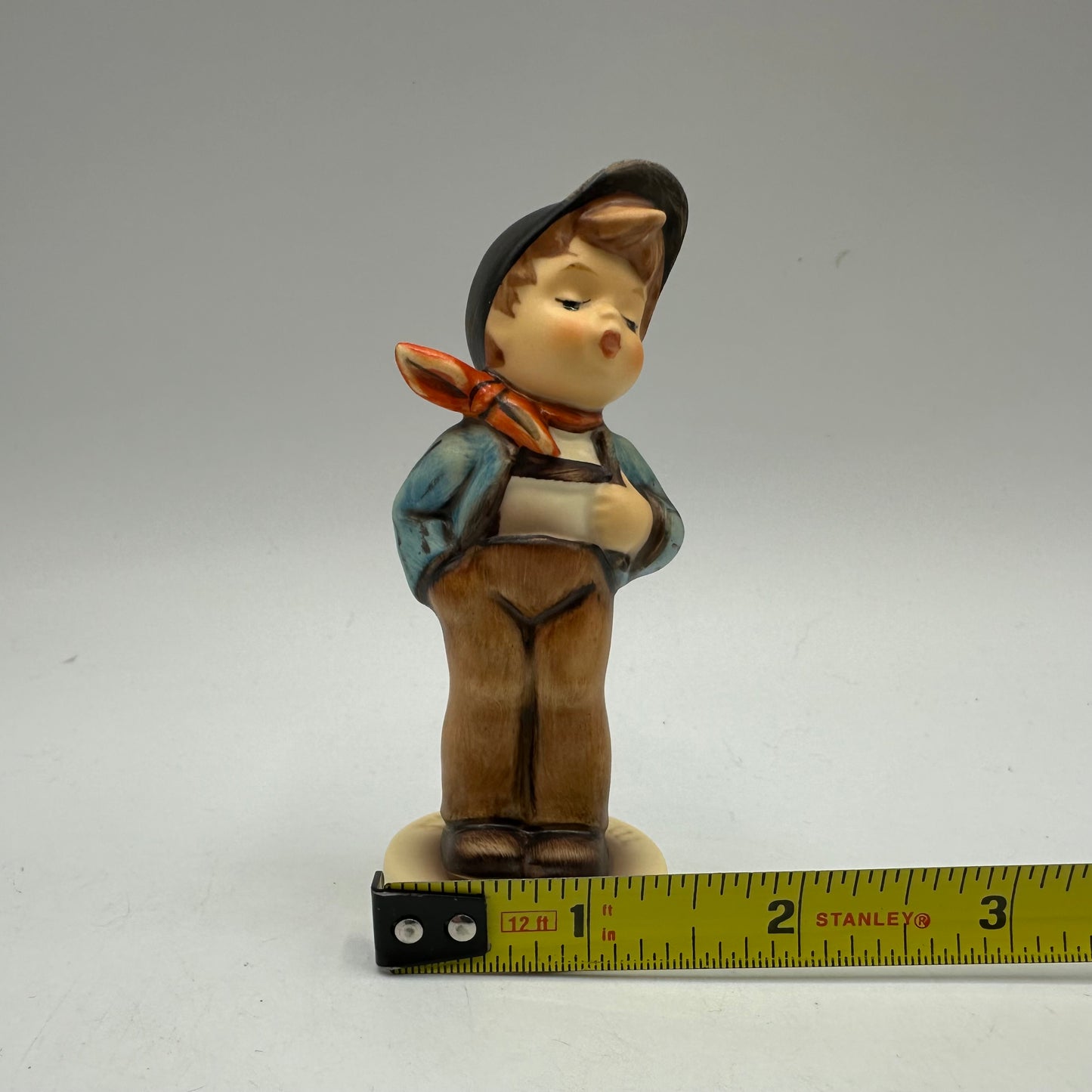 Goebel MI Hummel Club Figurine, Year 1992/93, "Lucky Fellow"