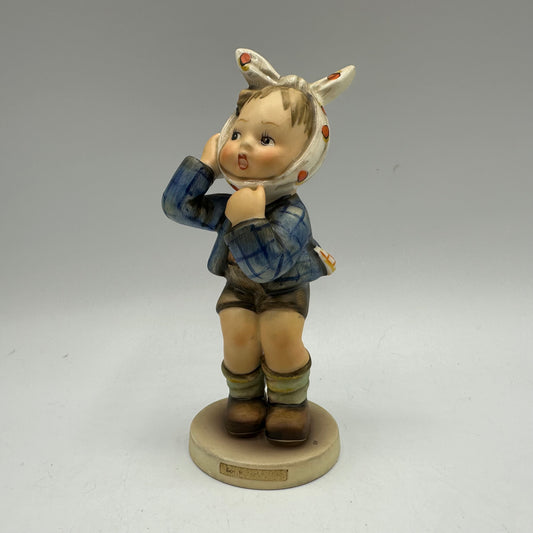 Goebel Hummel Figurine "Boy With Toothache" 5 1/2" TMK-6