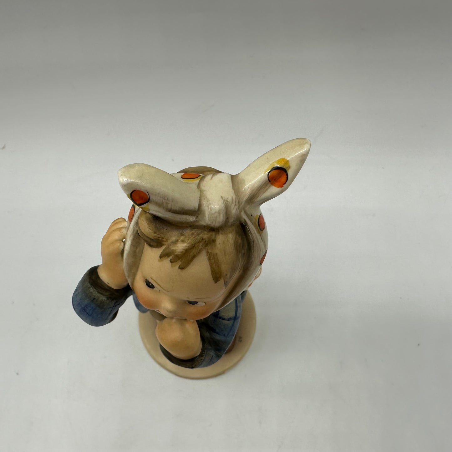 Goebel Hummel Figurine "Boy With Toothache" 5 1/2" TMK-6