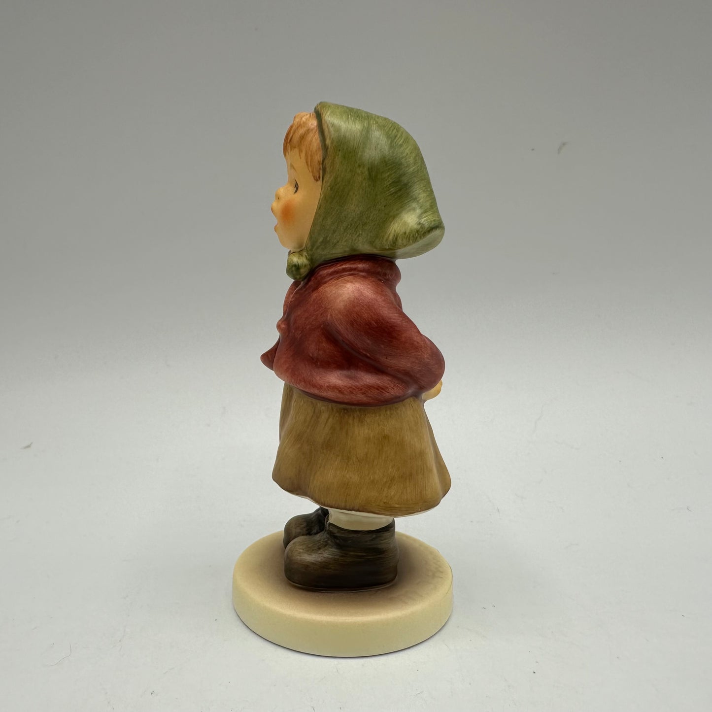 Goebel MI Hummel Club Figurine, Year 2004/2005,  "Clear as a Bell"