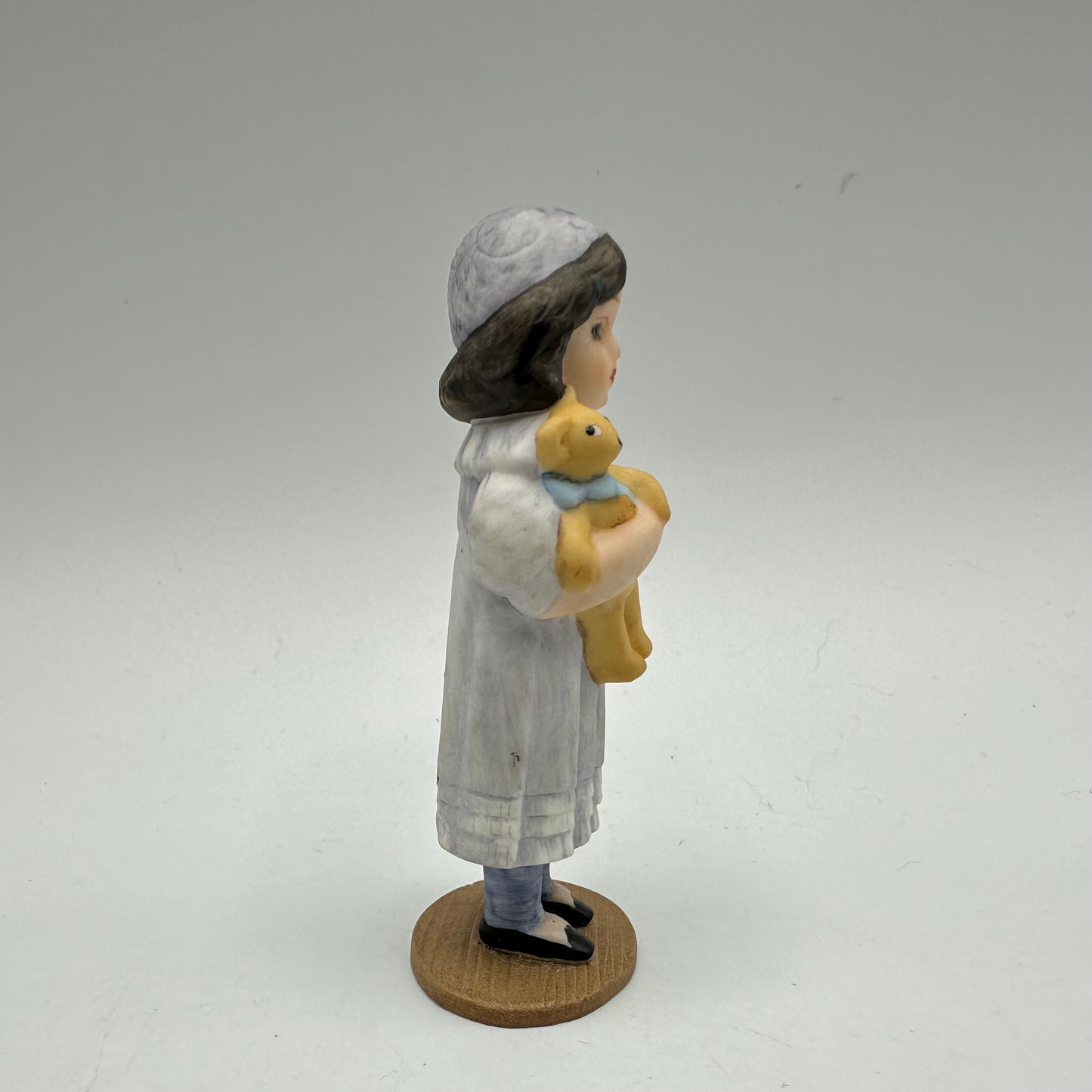 Jan Hagara Mini Figurine "Heather"