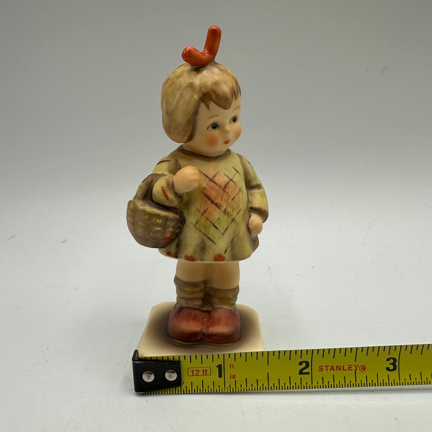 Goebel MI Hummel Club Figurine, "I brought you a gift"