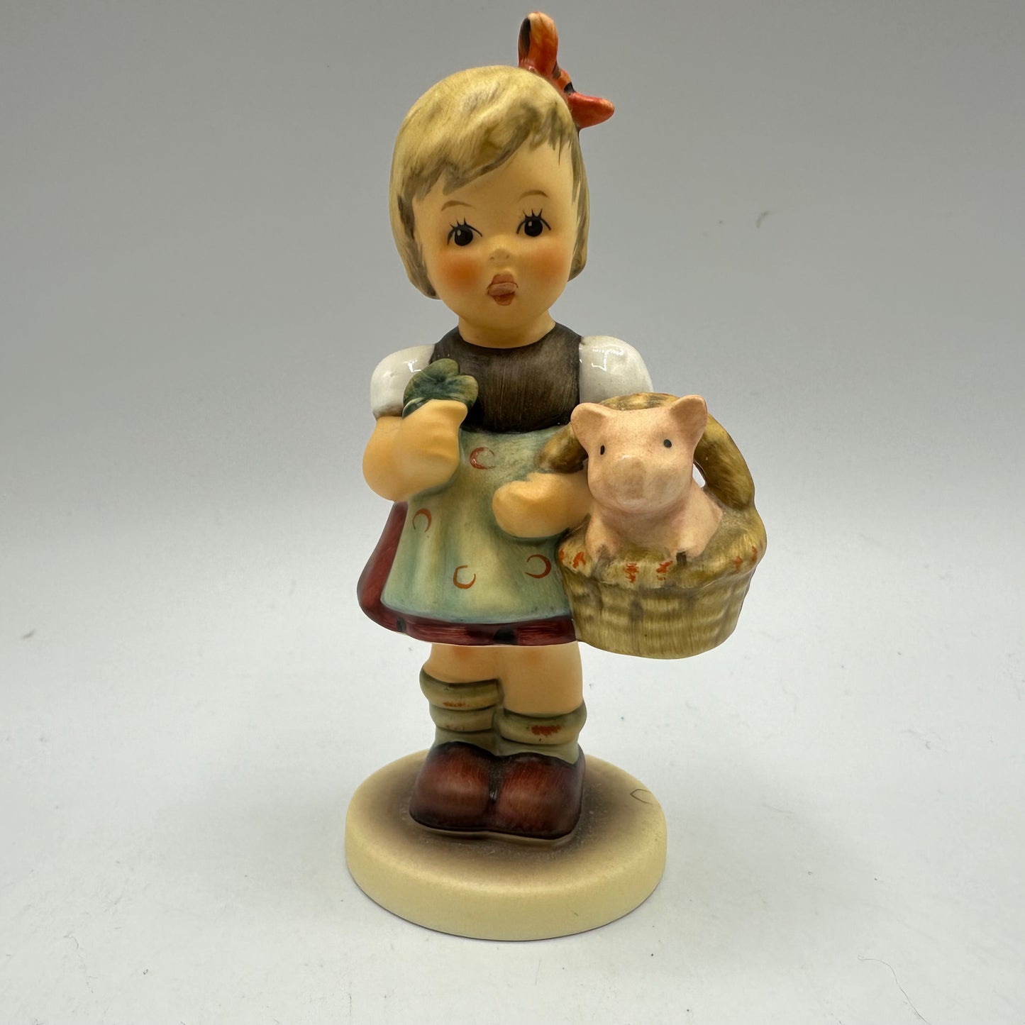 Goebel Hummel Figurine "Good Luck Charm" First Issue 2002