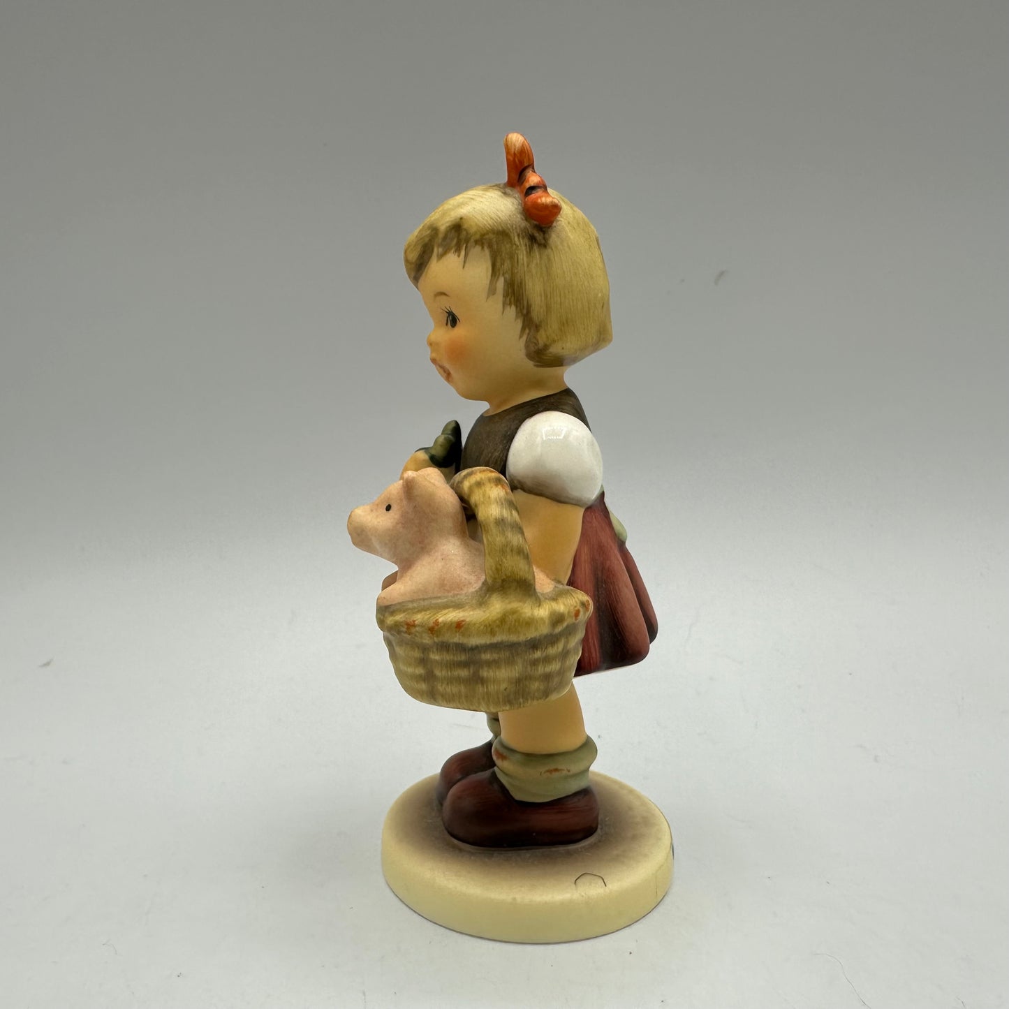 Goebel Hummel Figurine "Good Luck Charm" First Issue 2002