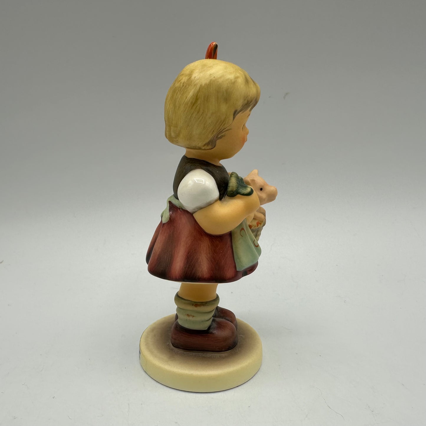 Goebel Hummel Figurine "Good Luck Charm" First Issue 2002