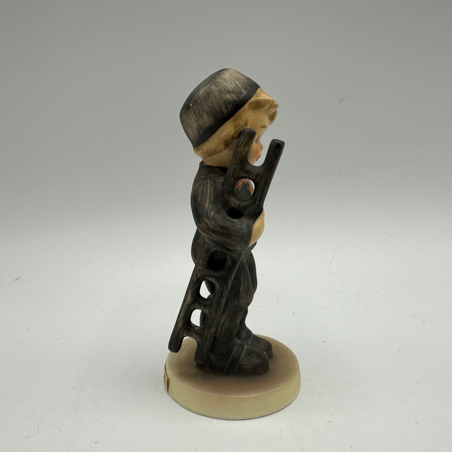 Goebel Hummel Figurine "Chimney Sweep" 3.75" TMK-3