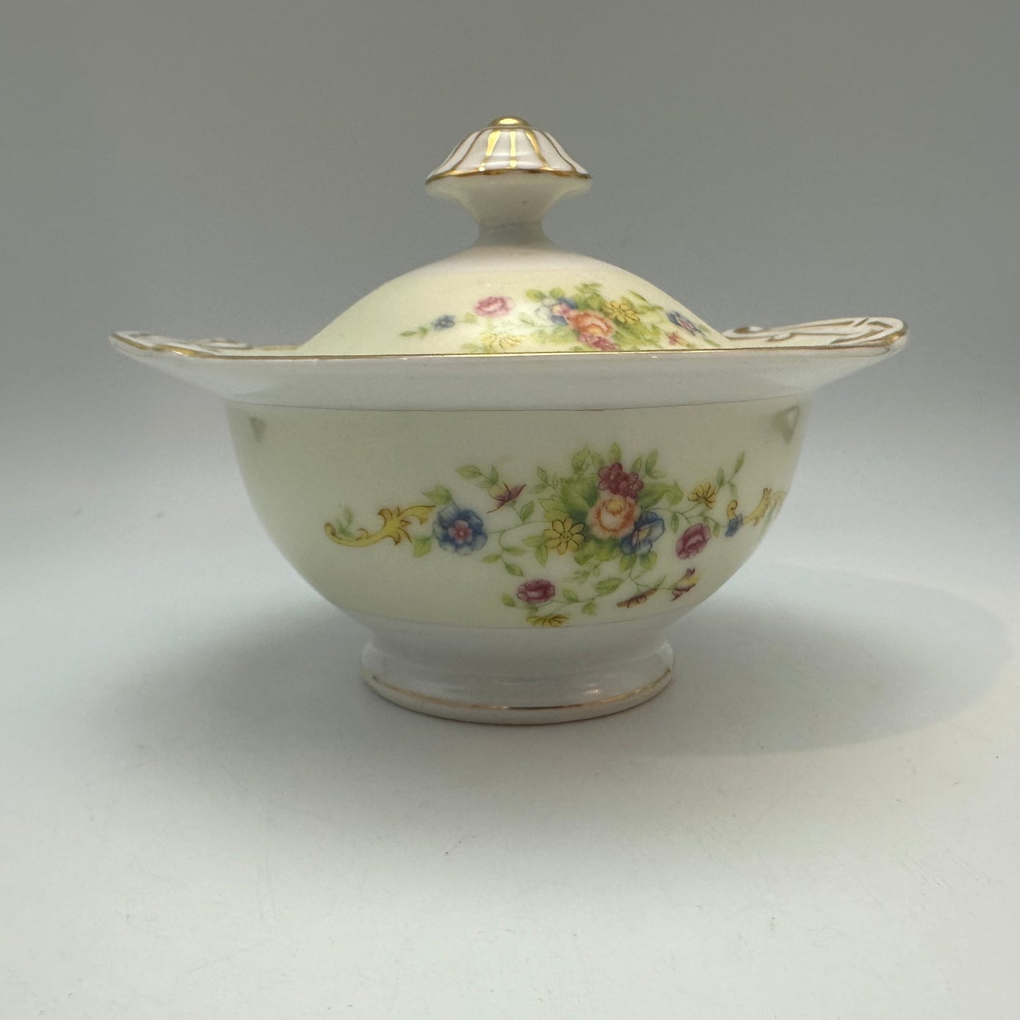 Yamaka China Sugar Bowl With Lid, YAM6 Pattern