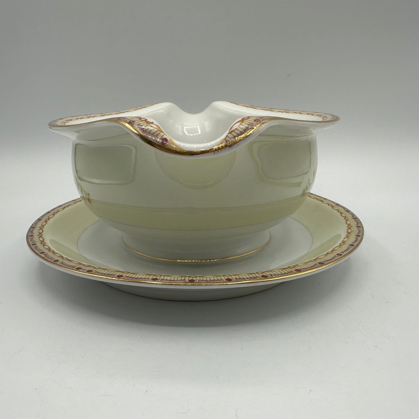 Yamaka China Gravy Boat with Attached Underplate, YAM6 Pattern