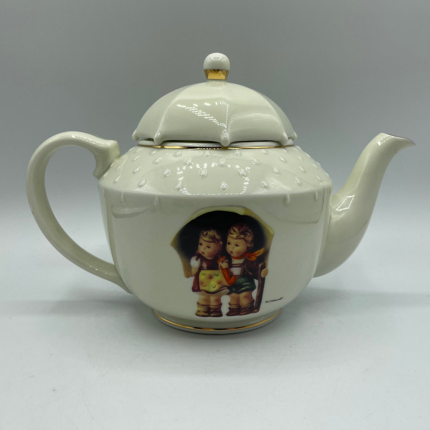 M.J. Hummel "Stormy Weather" Teapot, Creamer and Sugar Bowl Set Danbury Mint